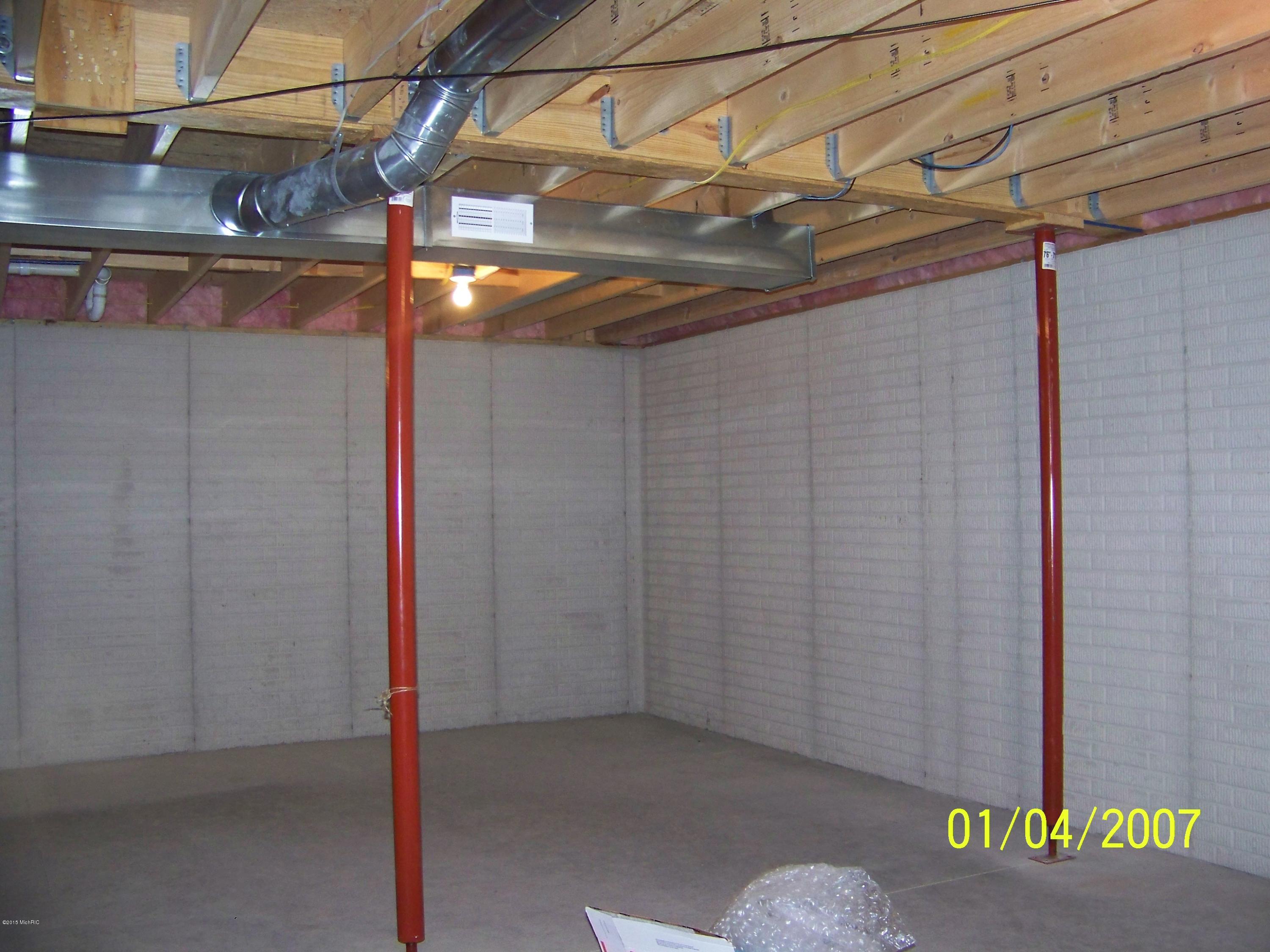 360 Florence Road Constantine, MI 49042 - Photo 16 of 18 048