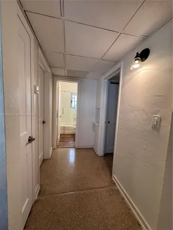 $2,500 | 510 76th Street, Unit 1, Miami Beach, FL 33141