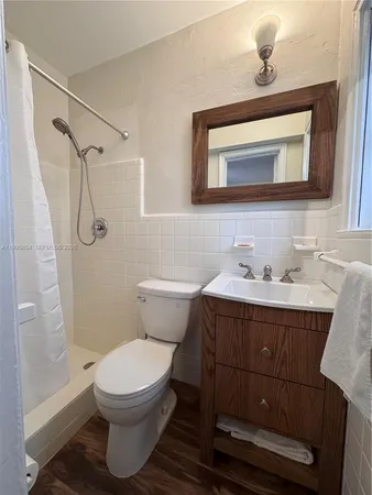 $2,500 | 510 76th Street, Unit 1, Miami Beach, FL 33141