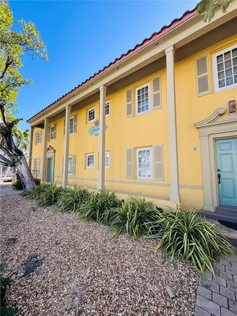 $2,500 | 510 76th Street, Unit 1, Miami Beach, FL 33141