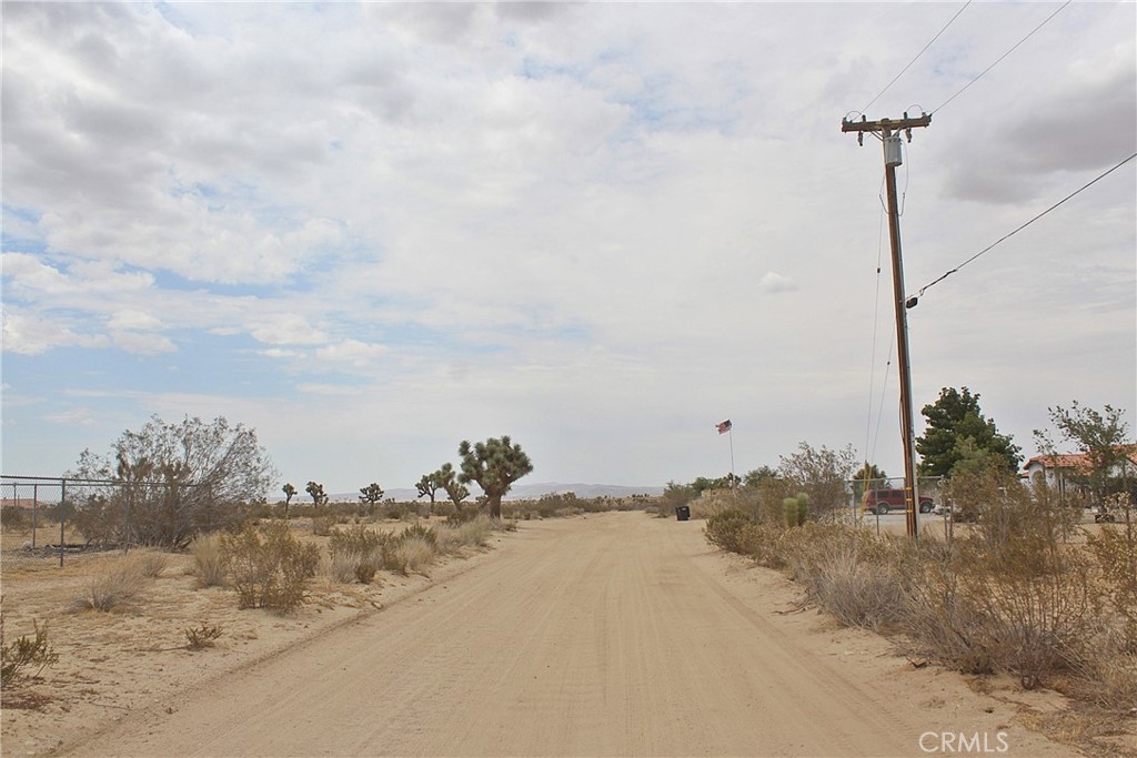 111 La Mirada Road Phelan, CA 92371 - Photo 12 of 12