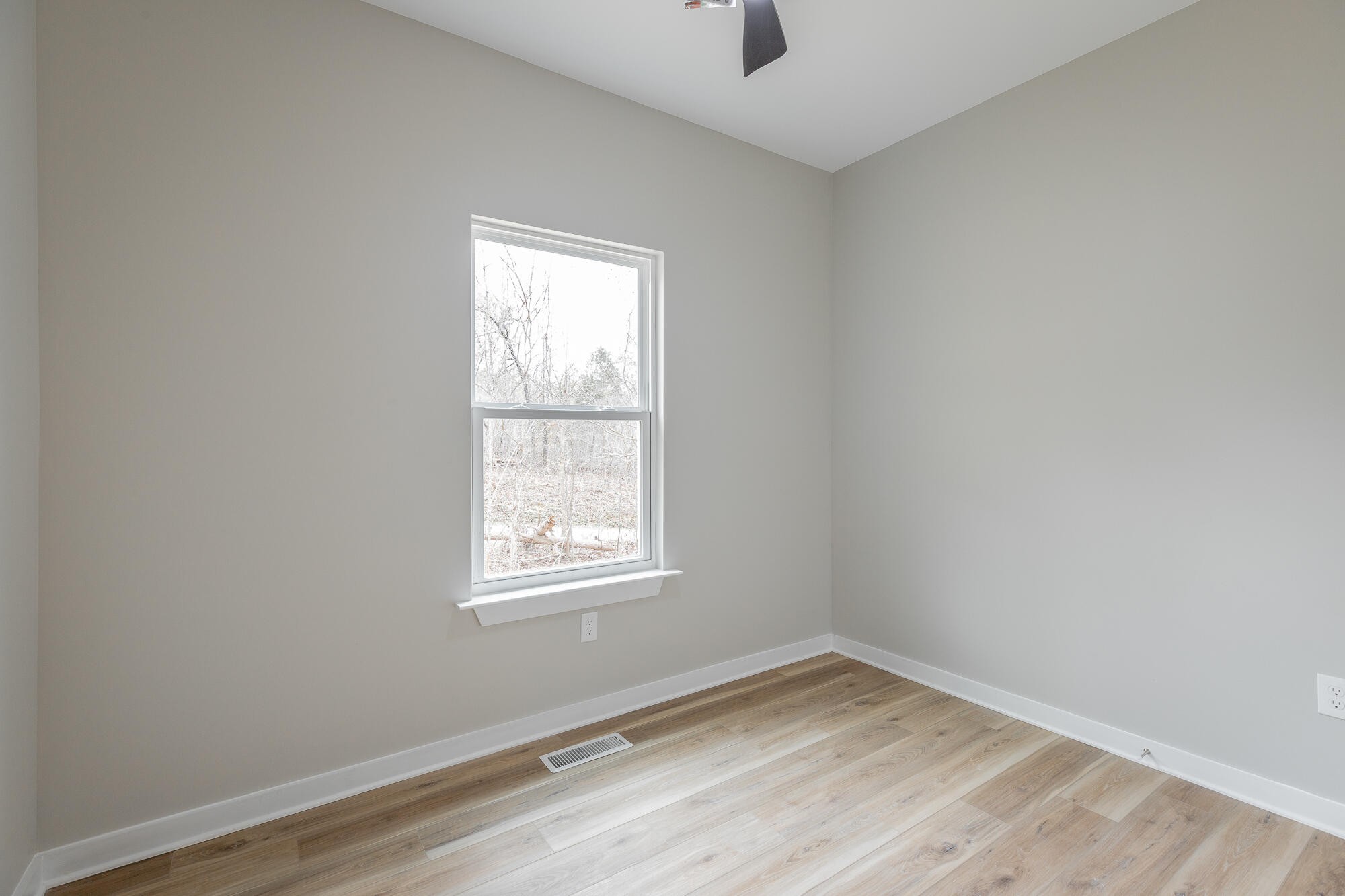 77 Pineway Circle Wildwood, GA 30757 - Photo 34 of 52 an empty room with a window