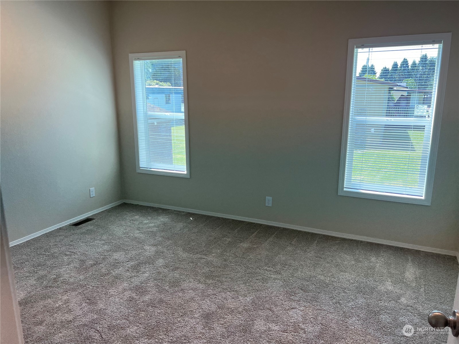 24892 Minkler Road, Unit 10 Sedro-Woolley, WA 98284 - Photo 6 of 16 Gallery Image 6
