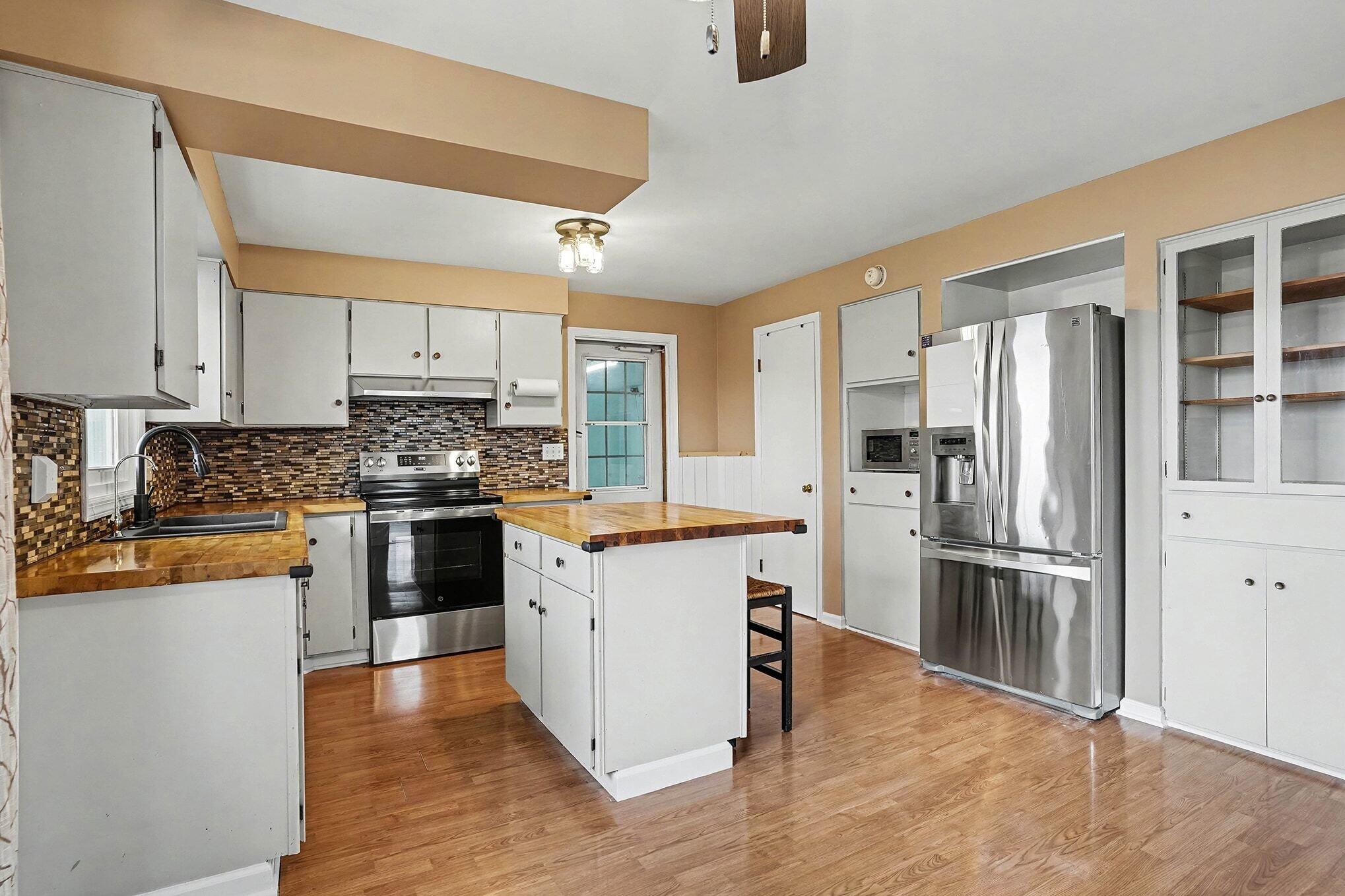 7531 State Road Coopersville, MI 49404 - Photo 7 of 28 Kitchen
