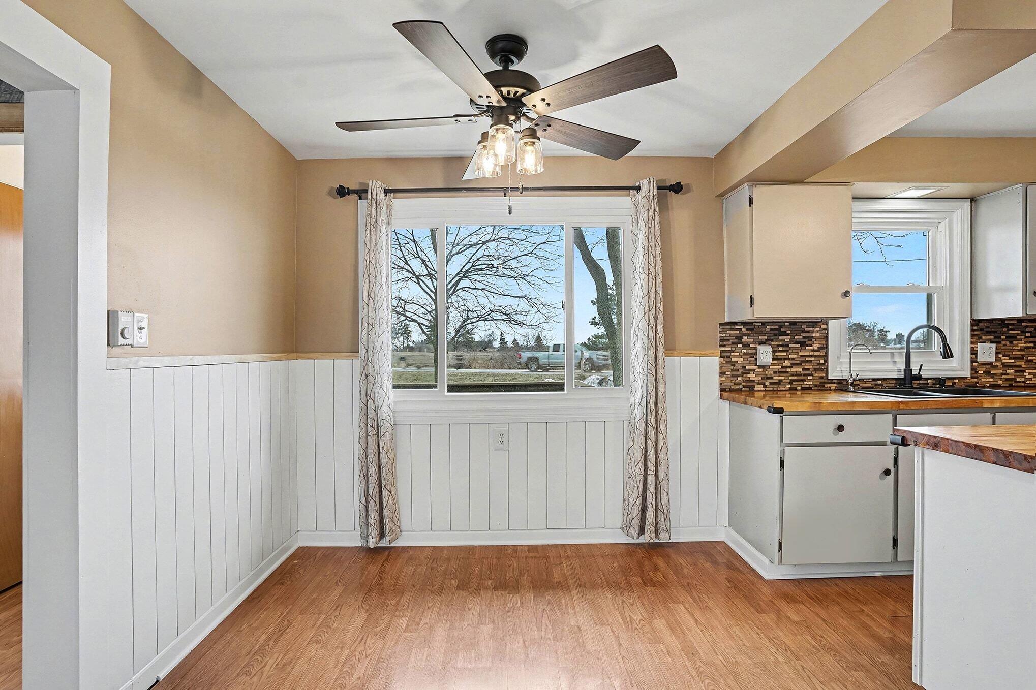 7531 State Road Coopersville, MI 49404 - Photo 10 of 28 Dining Area