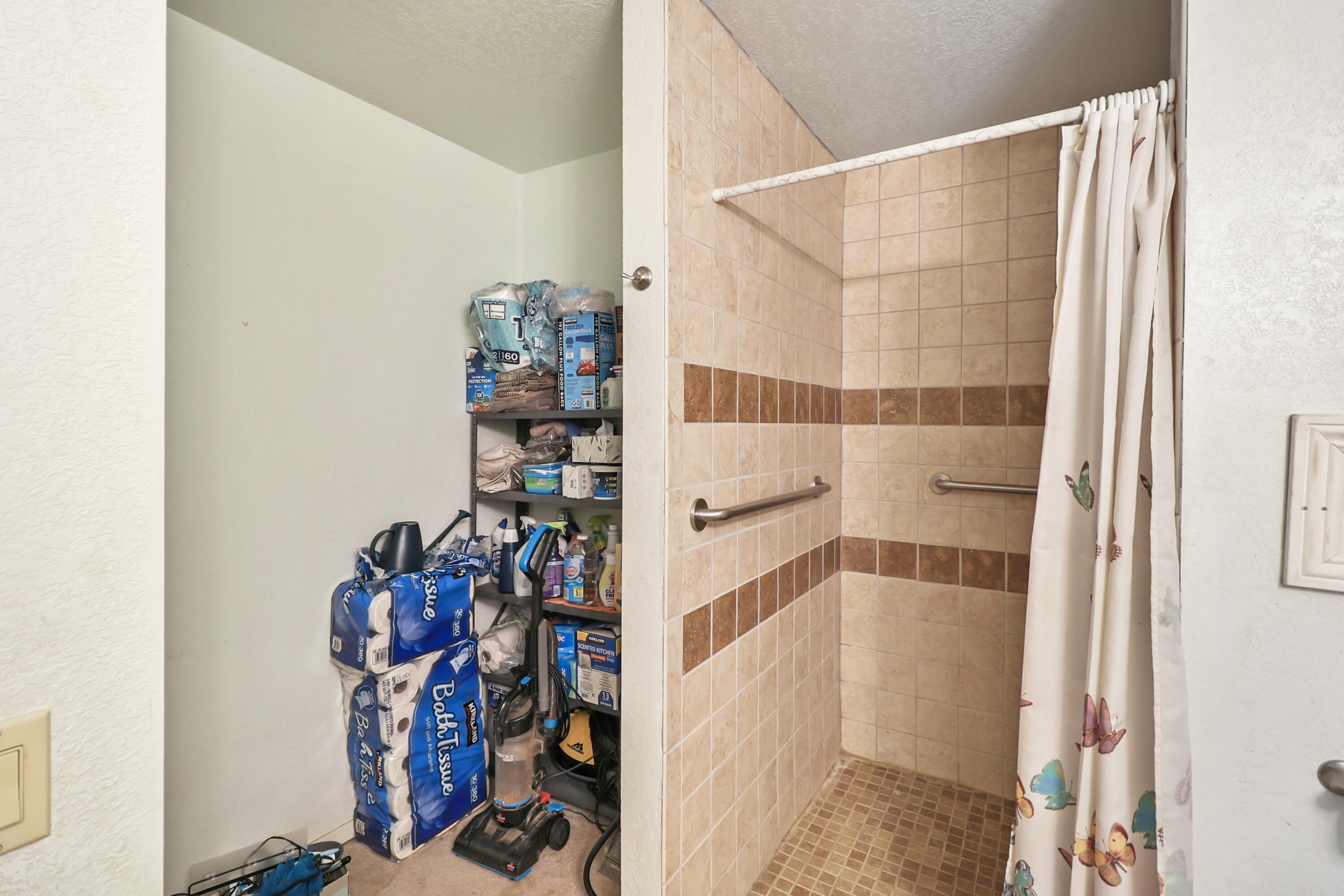 1648 Filaree Drive Redding, CA 96002 - Photo 28 of 48 40-09