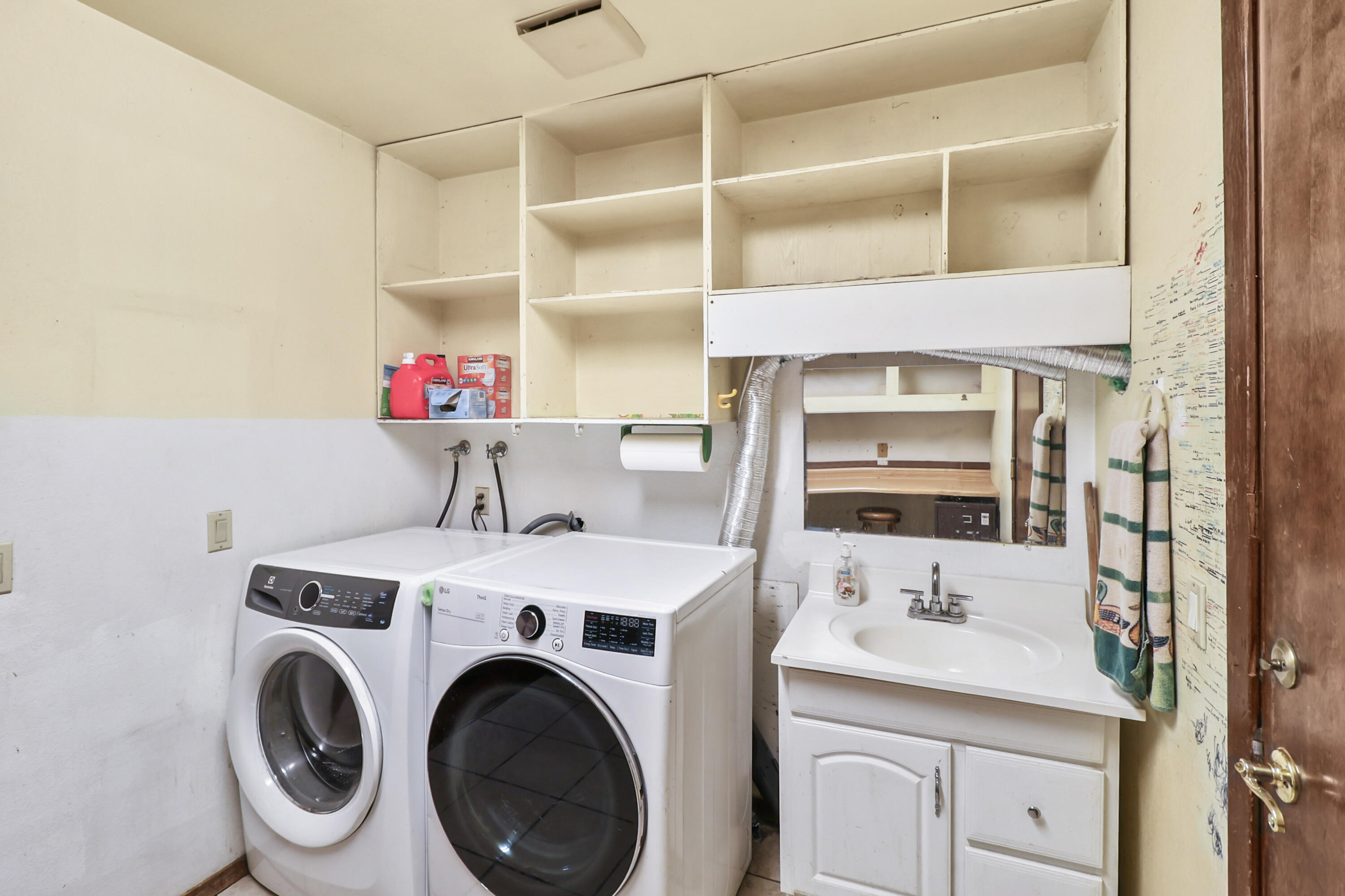 1648 Filaree Drive Redding, CA 96002 - Photo 30 of 48 26-13