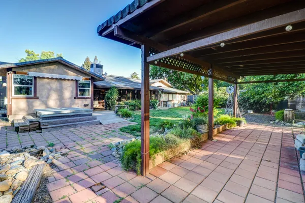 $399,900 | 1648 Filaree Drive, Redding, CA 96002