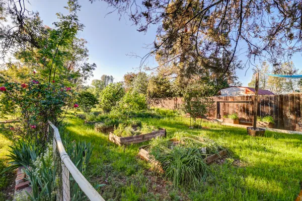 $399,900 | 1648 Filaree Drive, Redding, CA 96002