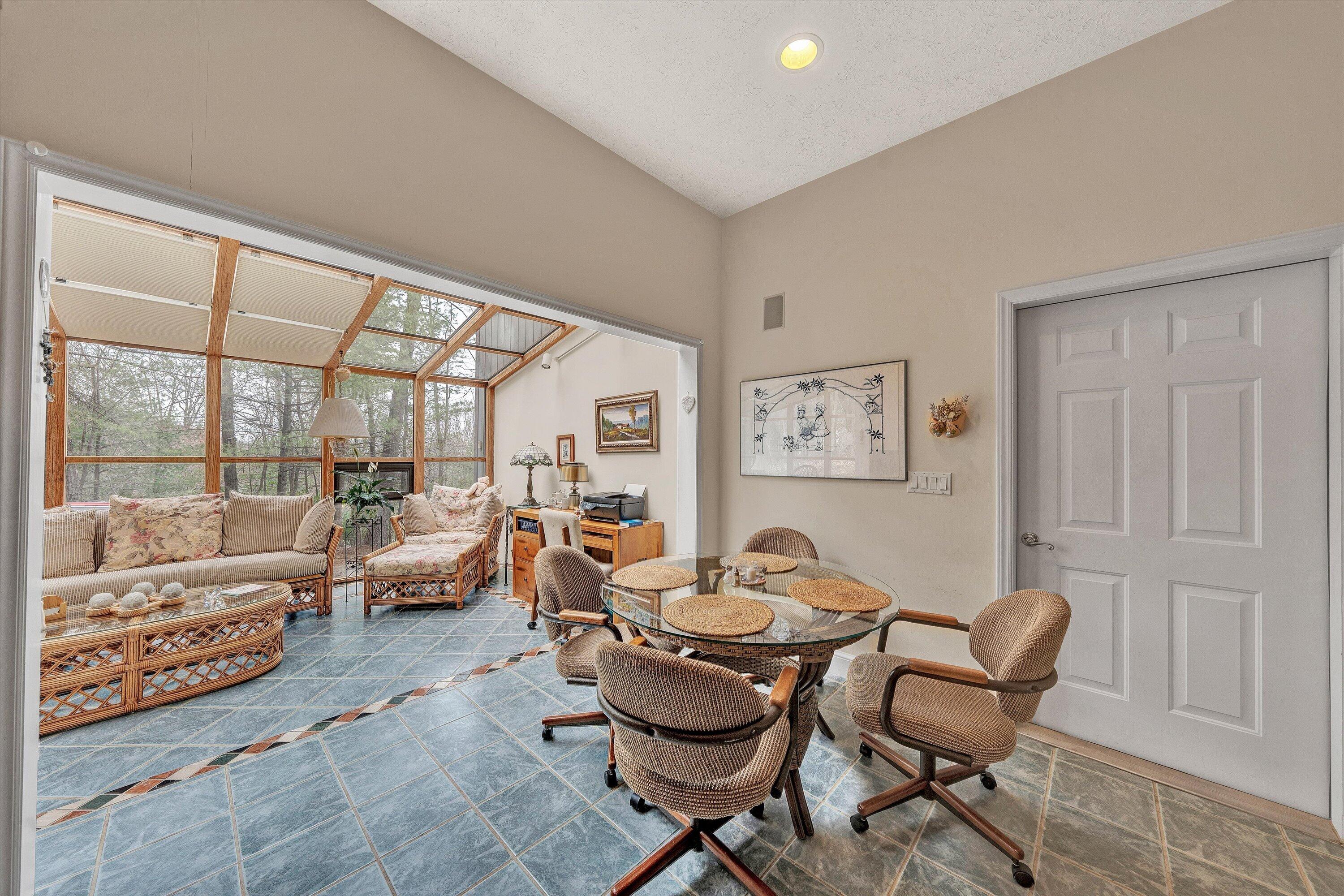 1280 Longview Road Roanoke, VA 24018 - Photo 19 of 51 19-DSC00175