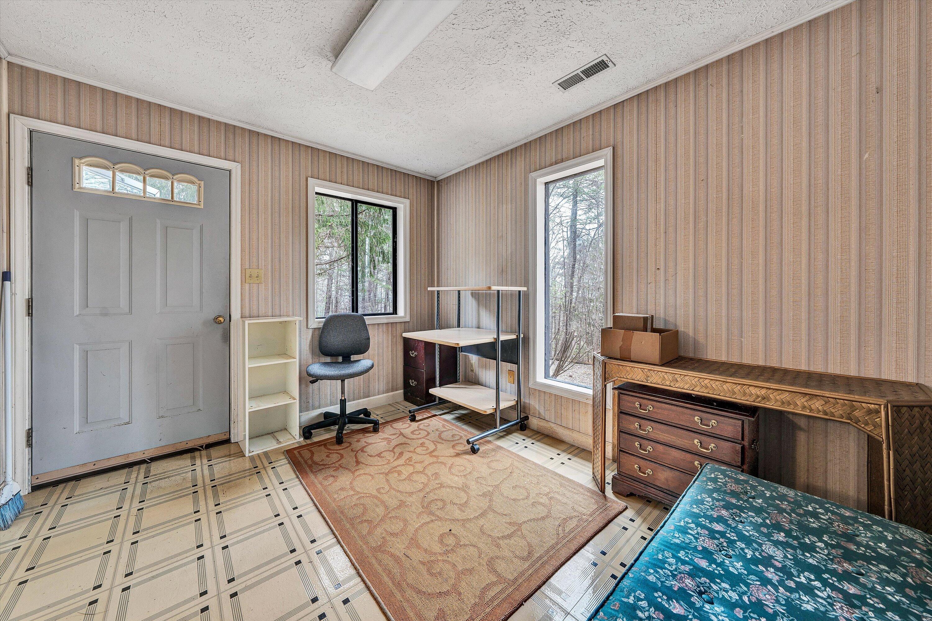 1280 Longview Road Roanoke, VA 24018 - Photo 43 of 51 42-DSC00208