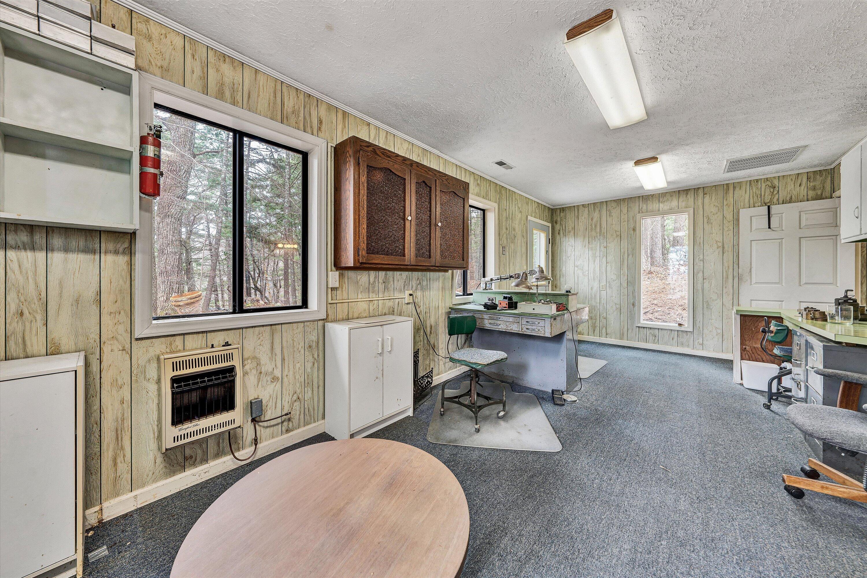 1280 Longview Road Roanoke, VA 24018 - Photo 45 of 51 44-DSC00214