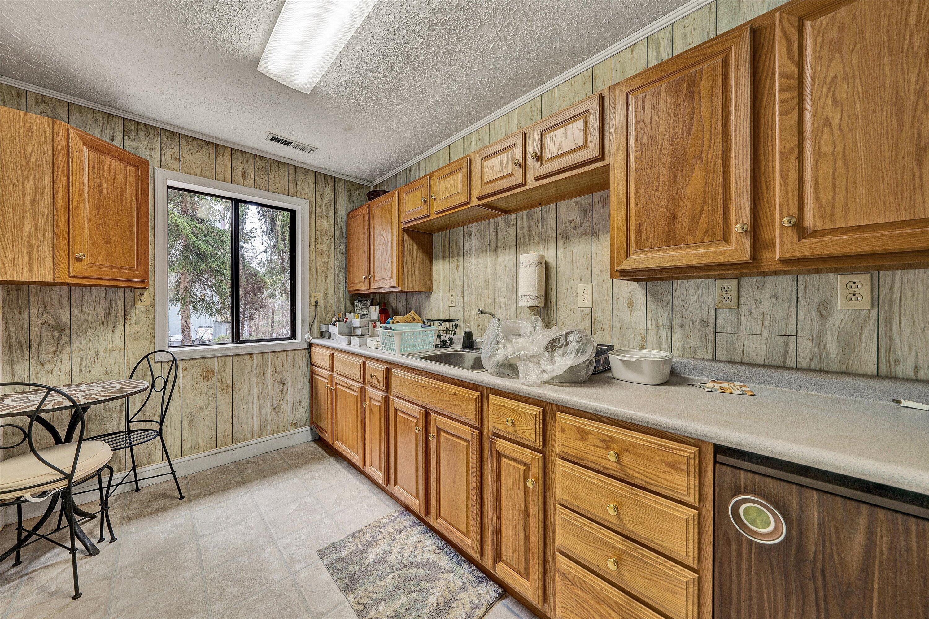 1280 Longview Road Roanoke, VA 24018 - Photo 47 of 51 46-DSC00223