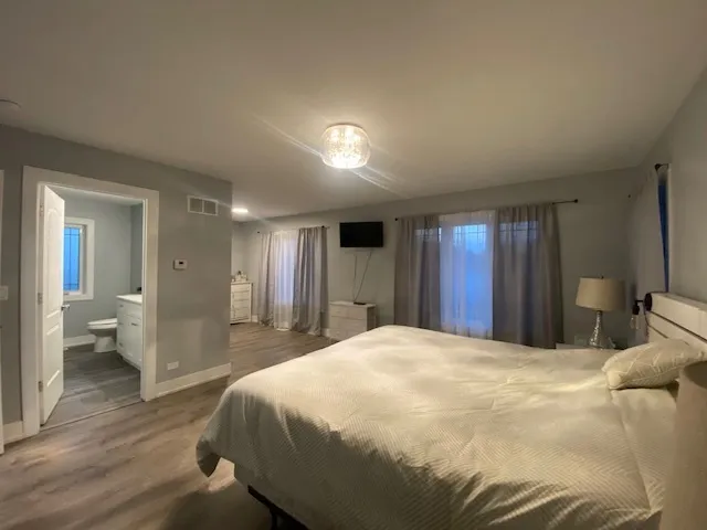 $559,990 | 10030 Moody Avenue, Oak Lawn, IL 60453