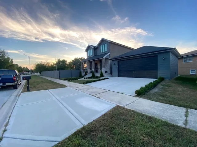 $559,990 | 10030 Moody Avenue, Oak Lawn, IL 60453