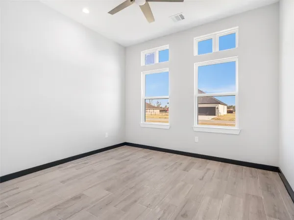 $289,000 | 209 Silver Leaf Street, Sweeny, TX 77480