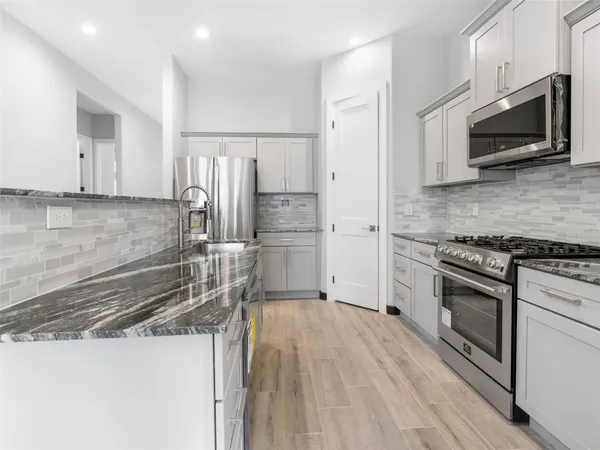 $289,000 | 209 Silver Leaf Street, Sweeny, TX 77480