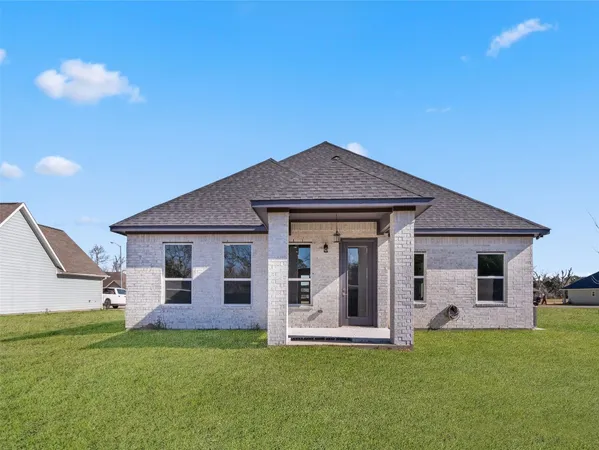 $289,000 | 209 Silver Leaf Street, Sweeny, TX 77480