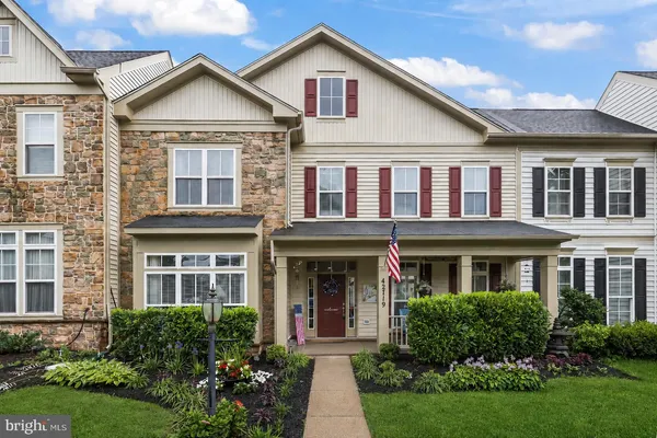 $829,900 | 42719 Explorer Drive, Brambleton, VA 20148