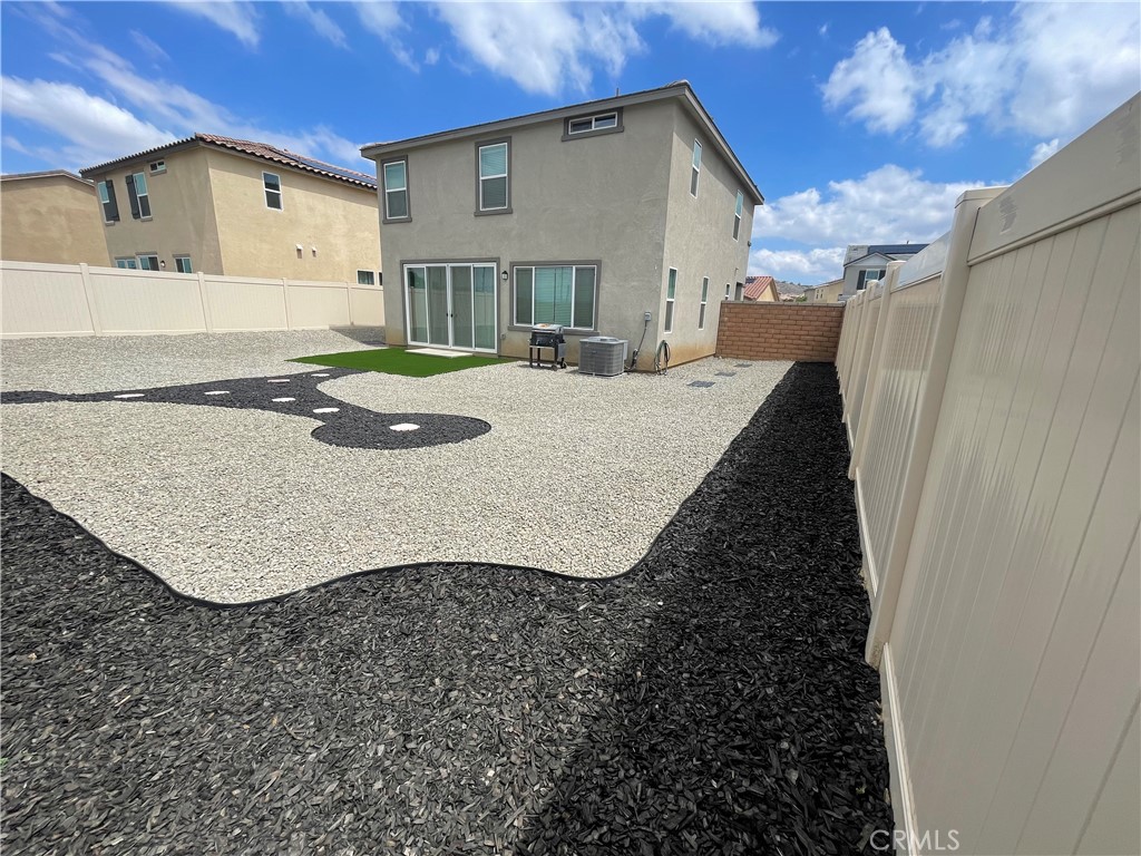 20011 Lemonscent Drive Riverside, CA 92507 - Photo 16 of 17