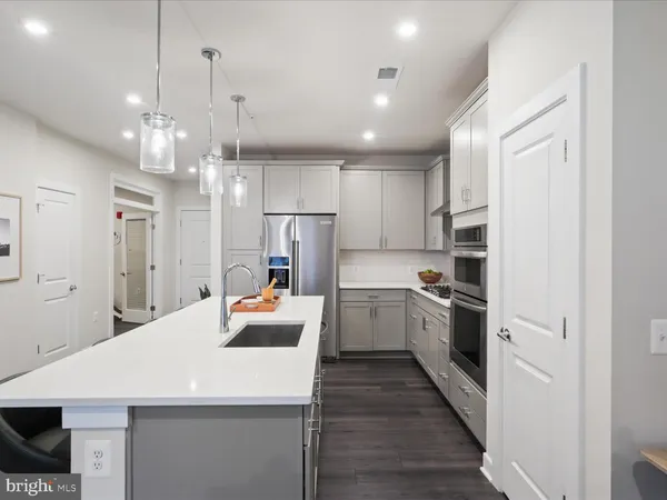 $2,800 | 106 St Ives Place, Unit 104, Oxon Hill, MD 20745