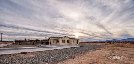 231 North Kern Street Ridgecrest, CA 93555 - Photo 41 of 41 a roof view
