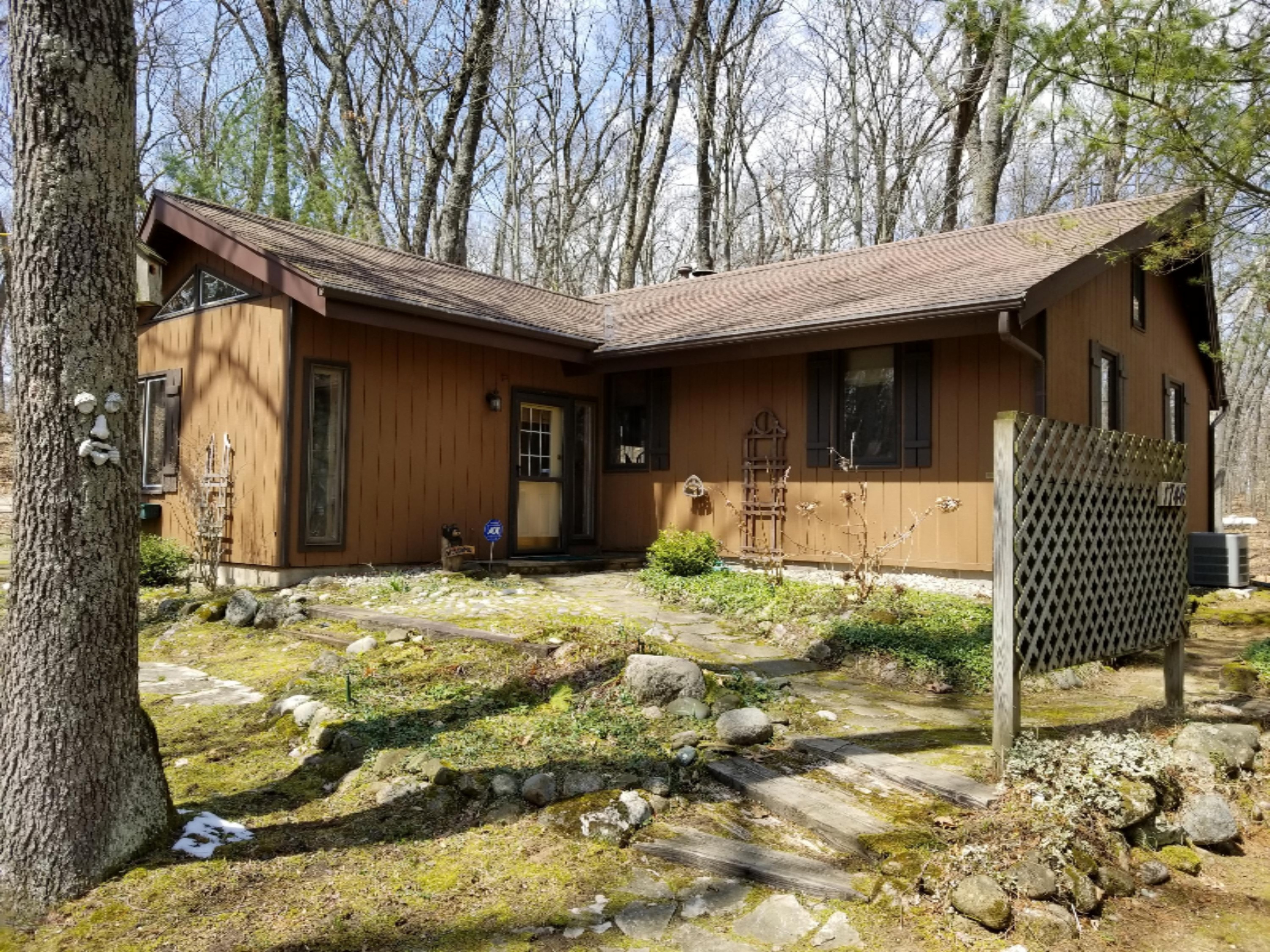 1746 Tom Nolan Road Allegan, MI 49010 - Photo 4 of 27 20180418_140223 Tom Nolan # 7