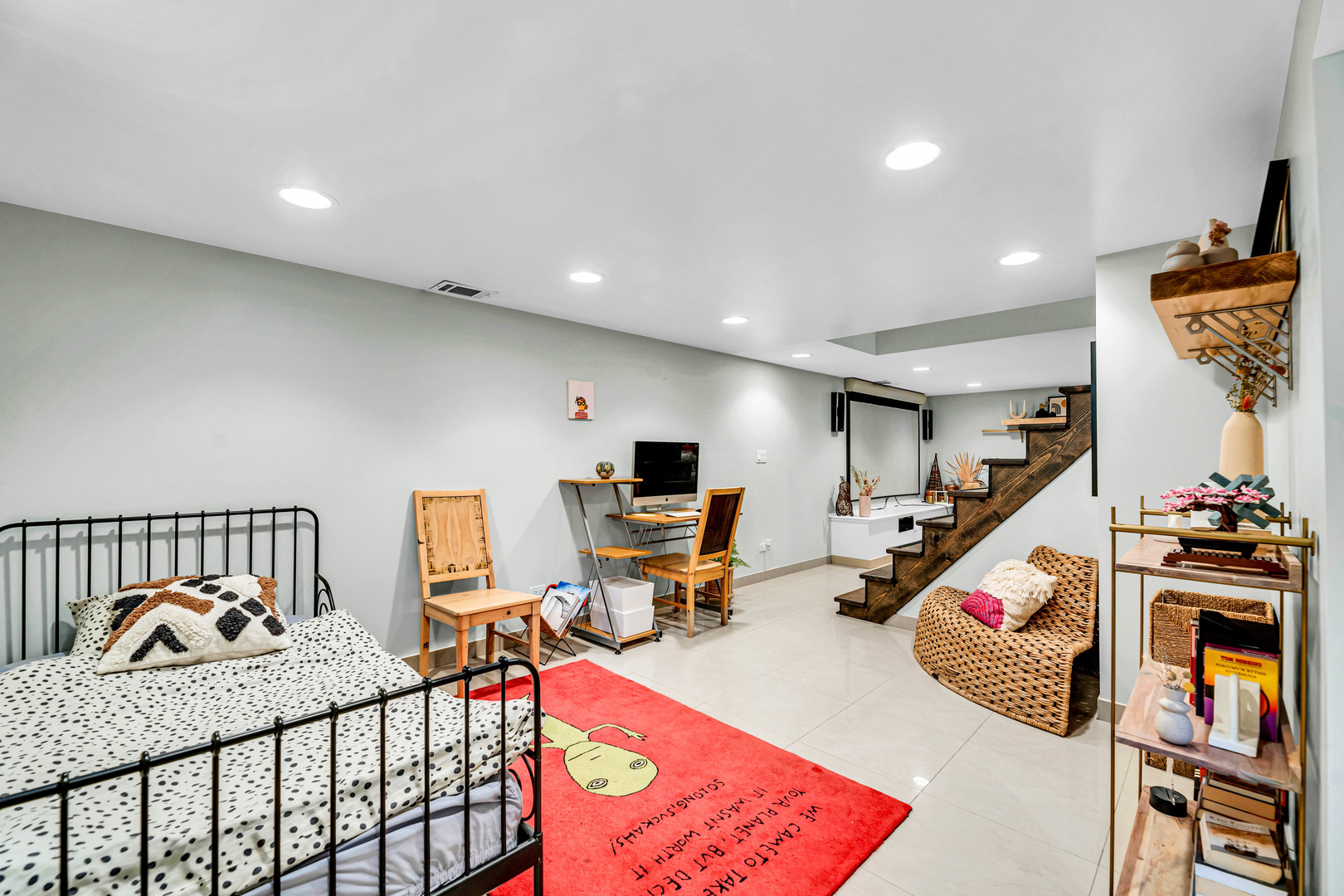 374 Woodbridge Road Des Plaines, IL 60016 - Photo 34 of 48 Gallery Image 34