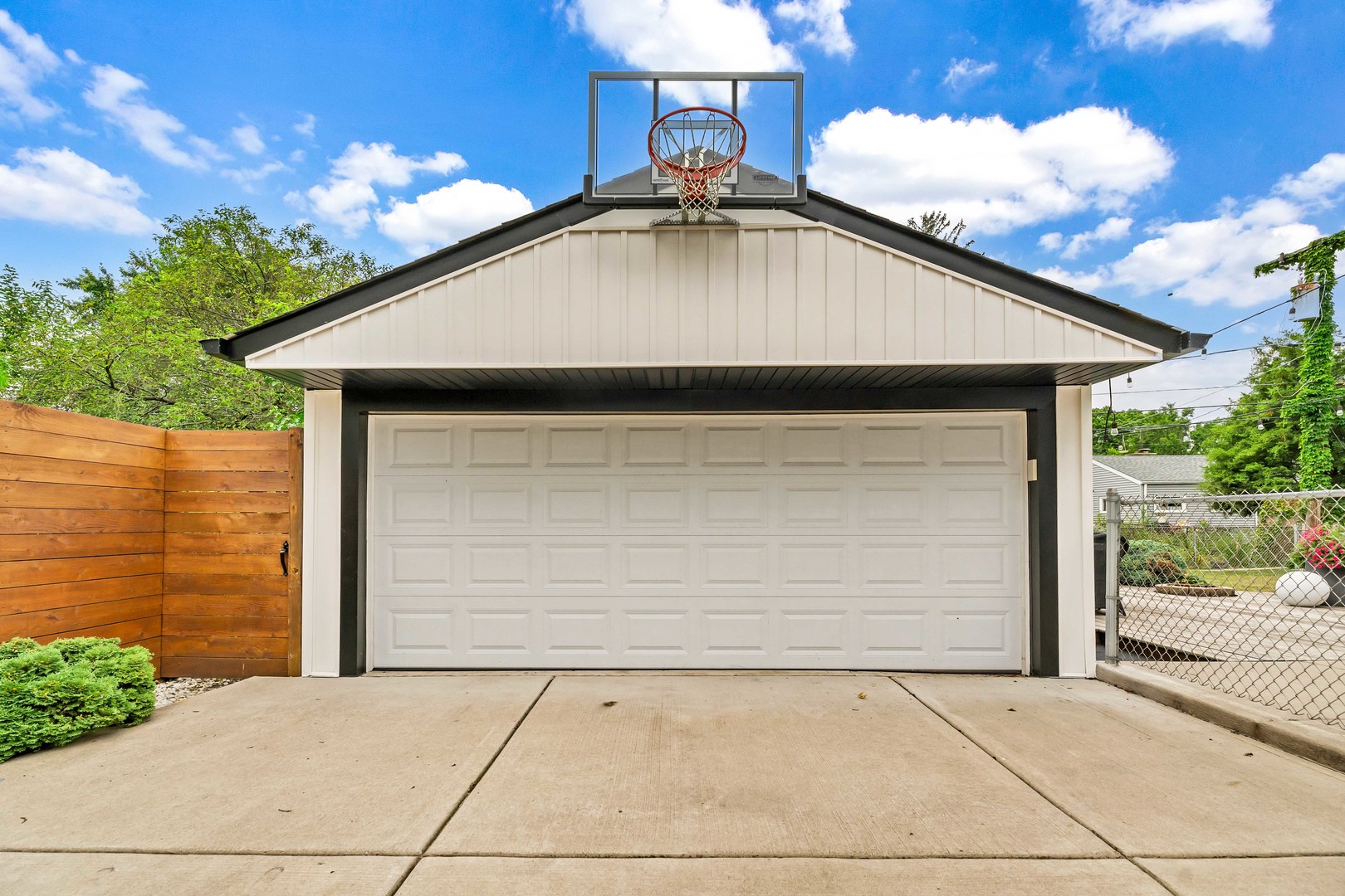 374 Woodbridge Road Des Plaines, IL 60016 - Photo 40 of 48 Gallery Image 40