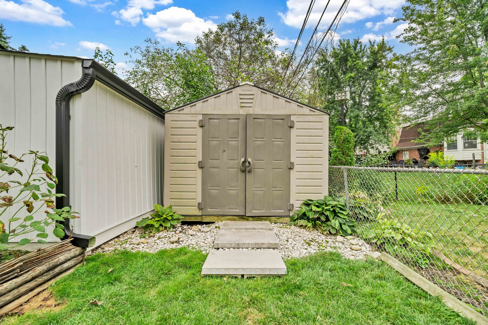 374 Woodbridge Road Des Plaines, IL 60016 - Photo 41 of 48 Gallery Image 41