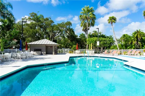 $260,000 | 250 Hawthorne Lane, Vero Beach, FL 32962