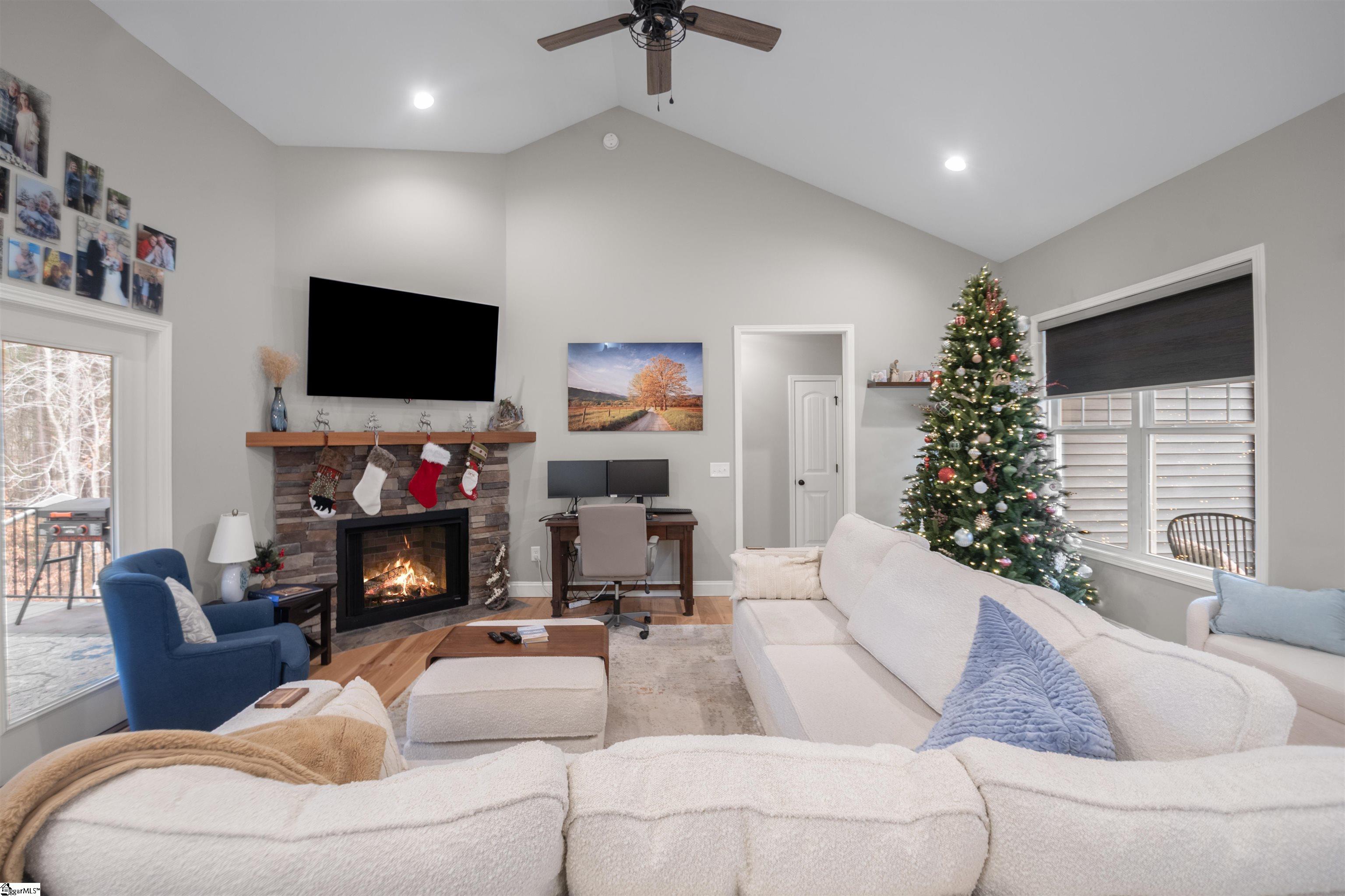 143 Saluda View Drive Easley, SC 29640 - Photo 17 of 40