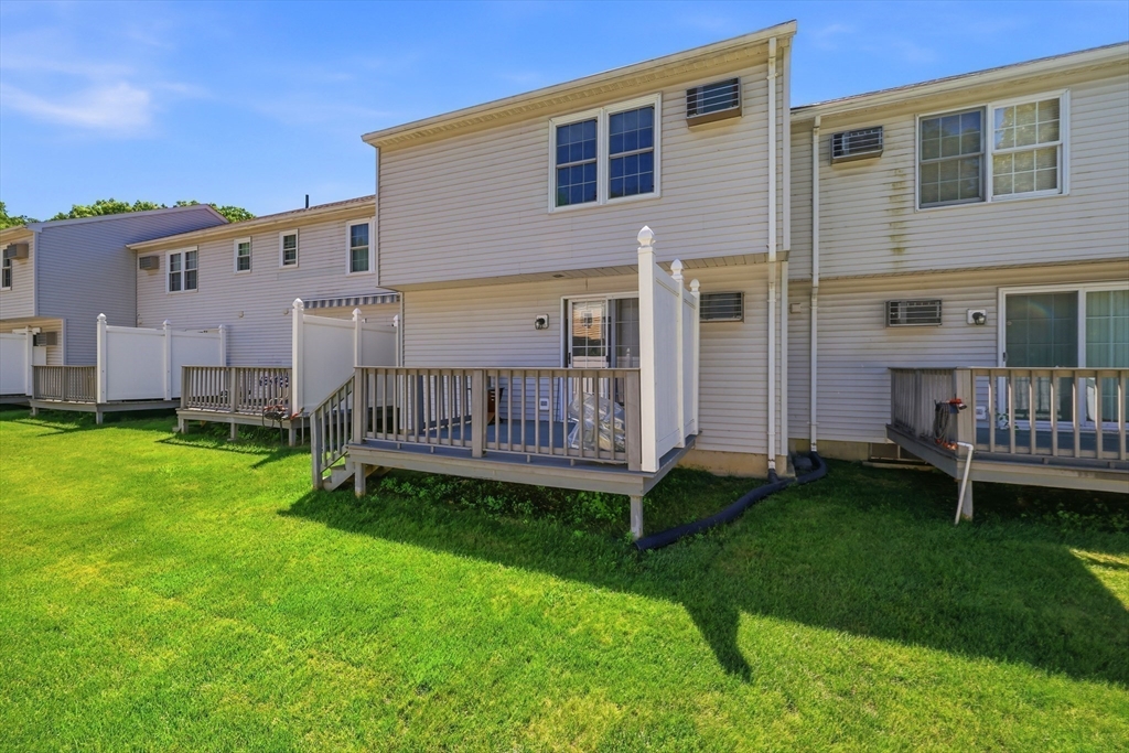 283 Fuller Road, Unit I Chicopee, MA 01020 - Photo 21 of 28