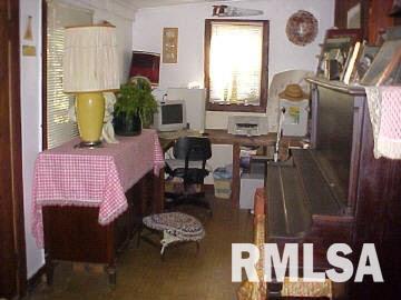4387 Maple Road Metropolis, IL 62960 - Photo 4 of 17
