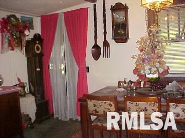 4387 Maple Road Metropolis, IL 62960 - Photo 5 of 17
