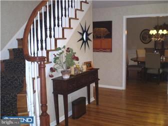 213 Demarest Road Moorestown, NJ 08057 - Photo 2 of 11 Foyer