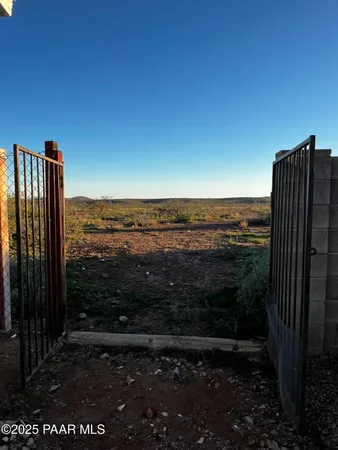 $297,900 | 17051 East Panorama Drive, Mayer, AZ 86333