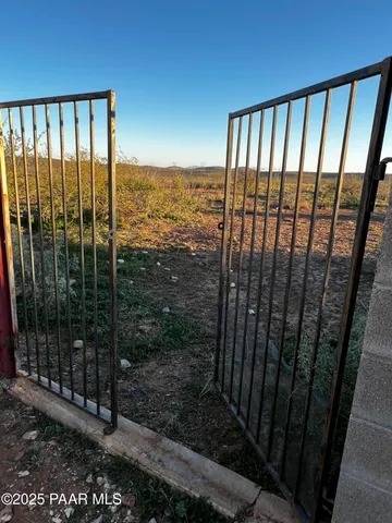 $297,900 | 17051 East Panorama Drive, Mayer, AZ 86333