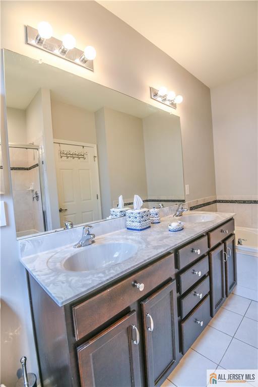 34 Kline Road Hillsborough, NJ 08844 - Photo 25 of 40 Gallery Image 25