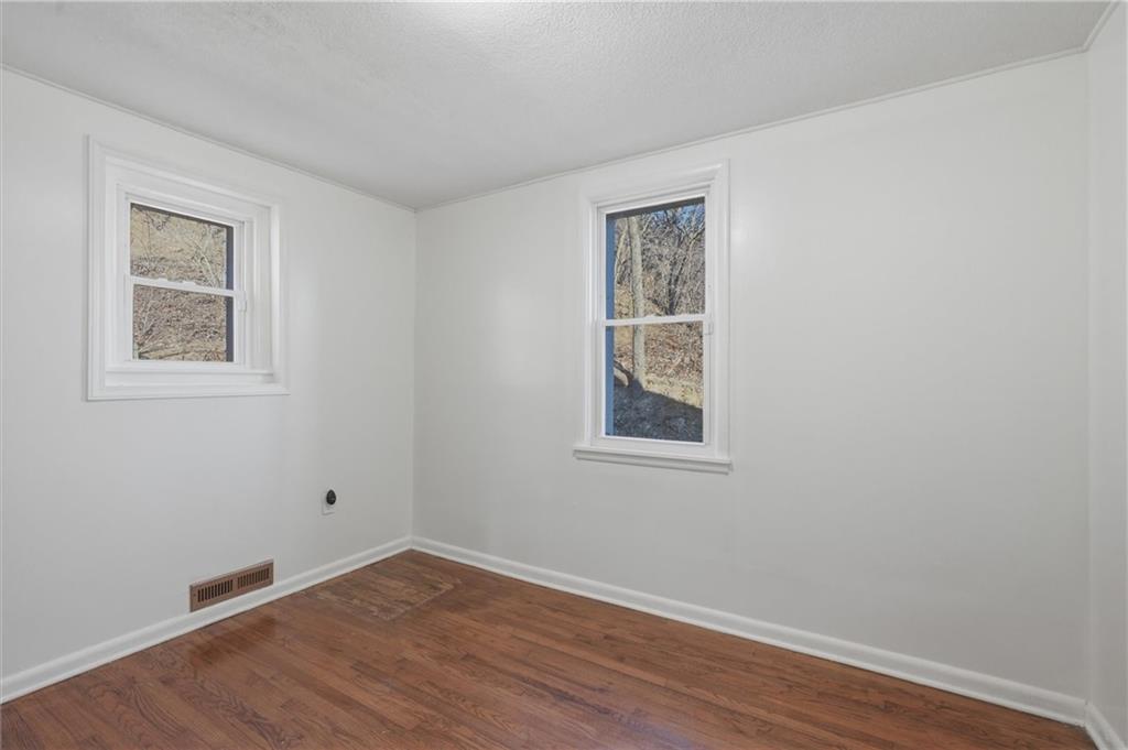 20118 East Truman Road Independence, MO 64056 - Photo 16 of 29