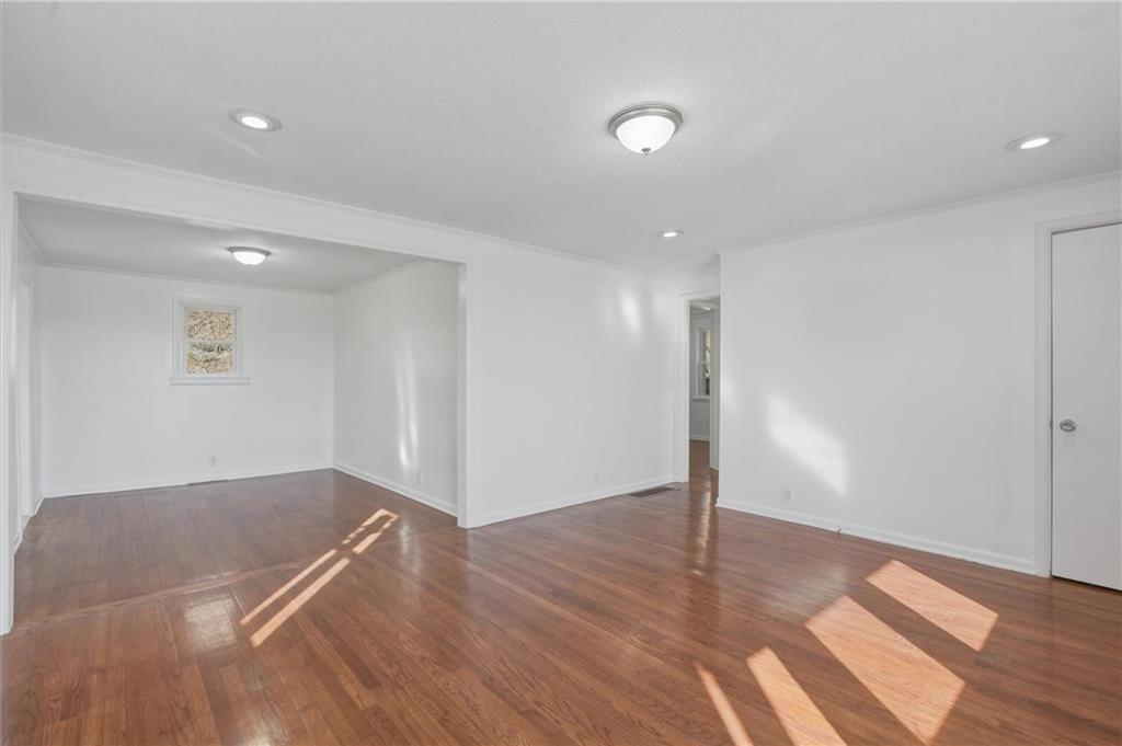 20118 East Truman Road Independence, MO 64056 - Photo 5 of 29