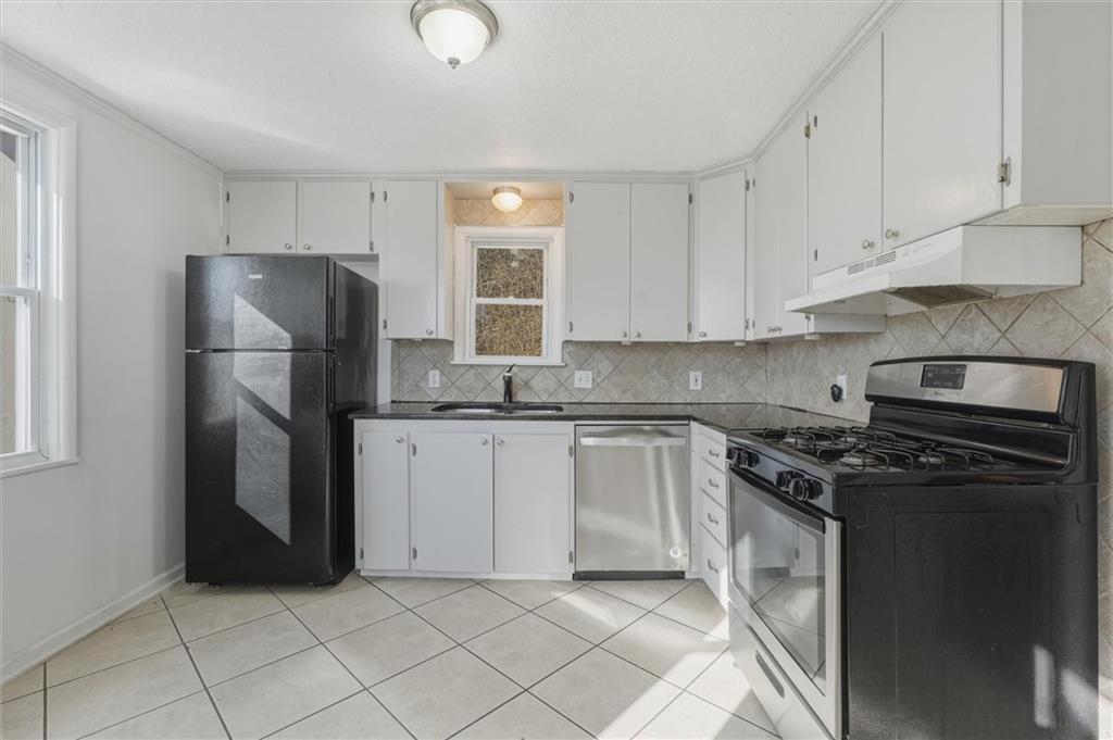 20118 East Truman Road Independence, MO 64056 - Photo 8 of 29