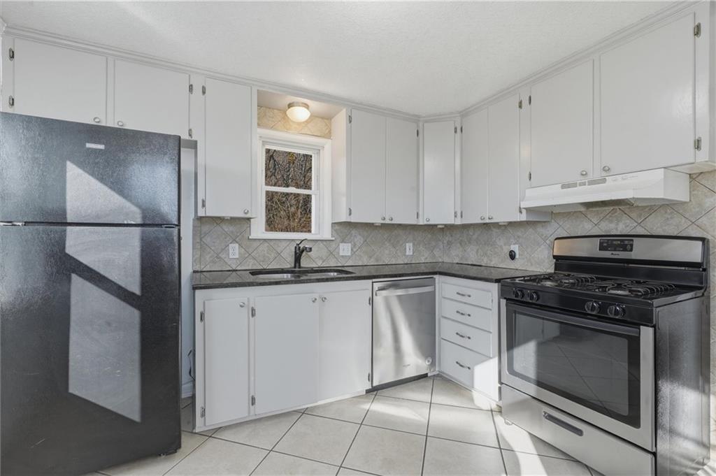 20118 East Truman Road Independence, MO 64056 - Photo 10 of 29