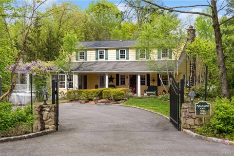 $1,549,000 | 21 Kitchawan Drive, Chappaqua, NY 10514