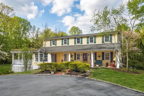 $1,549,000 | 21 Kitchawan Drive, Chappaqua, NY 10514