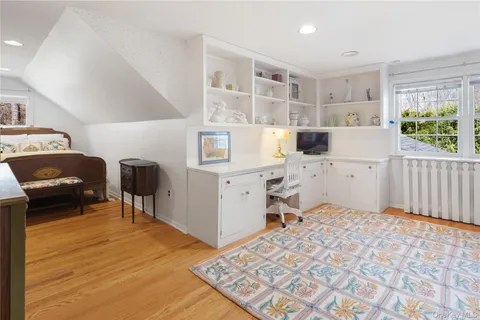 $1,549,000 | 21 Kitchawan Drive, Chappaqua, NY 10514