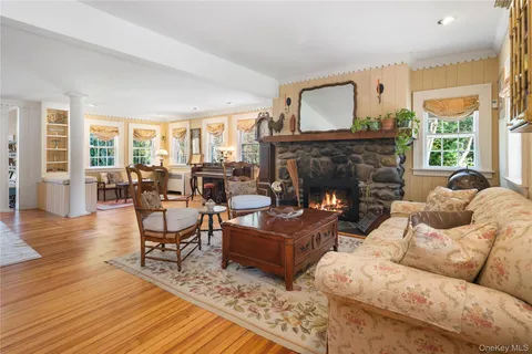 $1,549,000 | 21 Kitchawan Drive, Chappaqua, NY 10514
