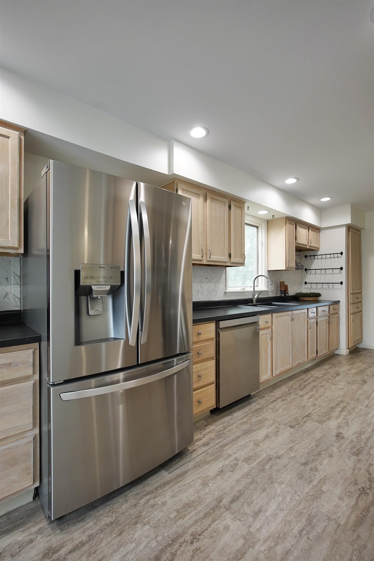 2435 East 7th Street Casper, WY 82609 - Photo 5 of 50
