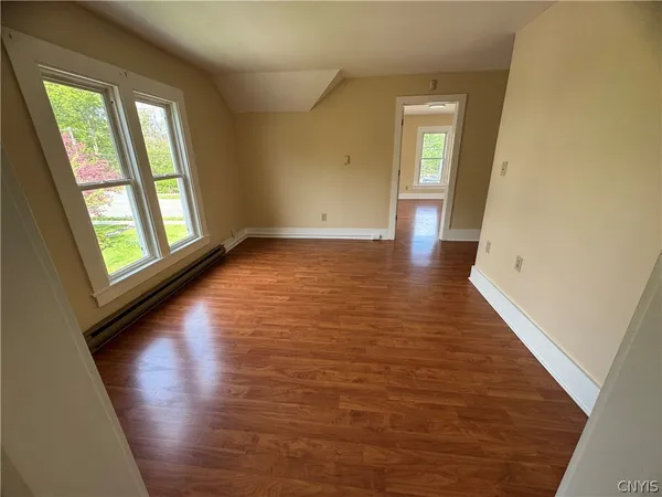 $1,100 | 1714-16 Valley Drive, Unit 16, Syracuse, NY 13207