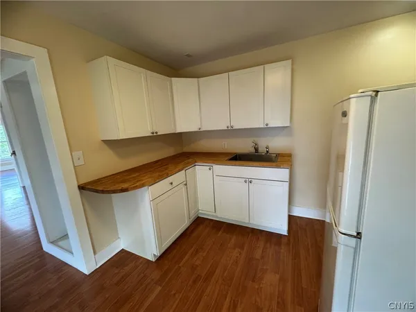 $1,100 | 1714-16 Valley Drive, Unit 16, Syracuse, NY 13207